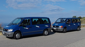 Minibuses of the Piccola Università Italiana