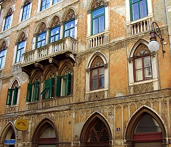 Piccola Università Italiana - Le Venezie - Palazzo della scuola